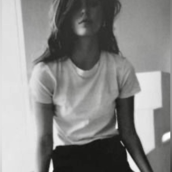 Meet your Posher, DevereauxCassie - Picture 12 of 12